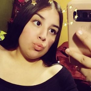 Meet your Posher, Noemi